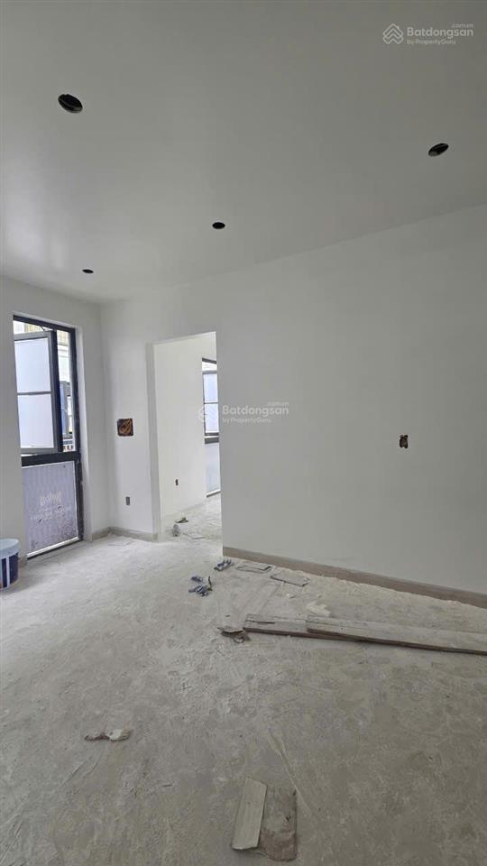 Song lập phân khu hoàng gia, đã hoàn thiện full 4 tầng, giá 13,5 tỷ, 180m2