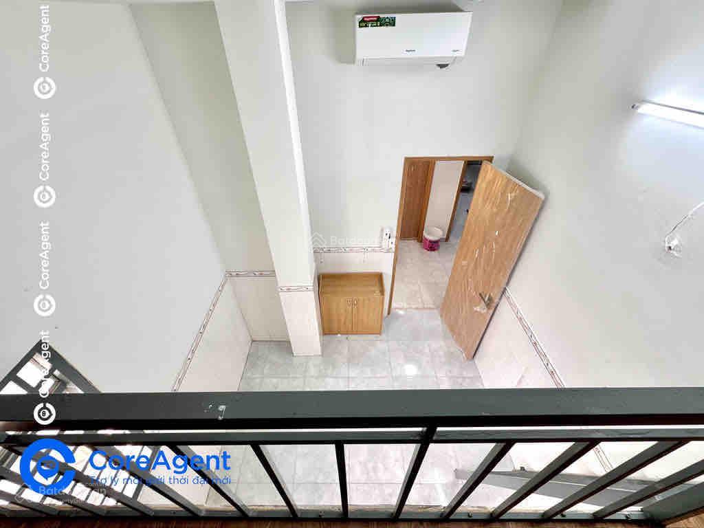 Phòng trọ có máy lạnh  thang máy bảo vệ 24/7 gần đh văn hiến giá rẻ