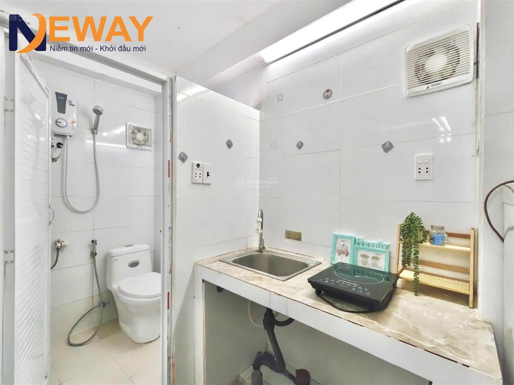 Phòng trọ giá rẻ  đầy đủ nội thất hầm xe thang máy gần đh văn hiến