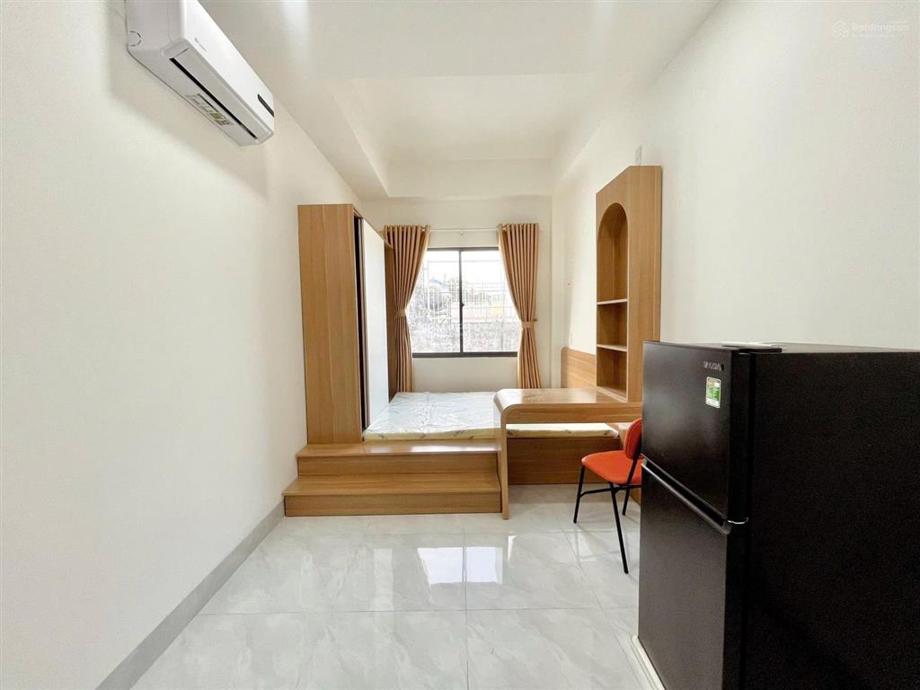 Căn hộ dịch vụ cao cấp  gần nhà ga t3 sân bay tân sơn nhất full nt mới xây