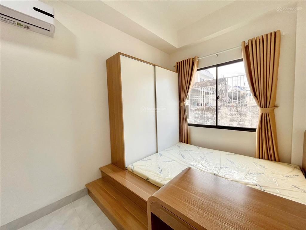 Căn hộ dịch vụ cao cấp  gần nhà ga t3 sân bay tân sơn nhất full nt mới xây