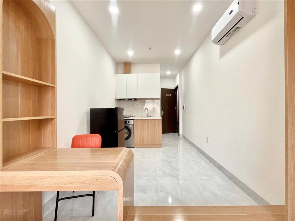 Căn hộ dịch vụ cao cấp  gần nhà ga t3 sân bay tân sơn nhất full nt mới xây