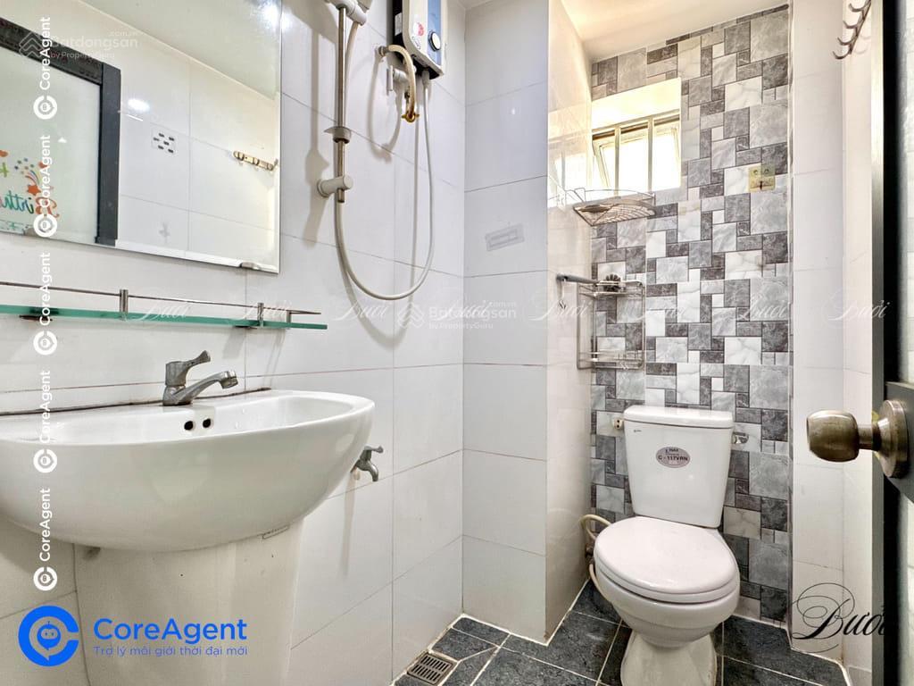 Duplex ban công full gần đại học văn hiến có bảo vệ thang máy
