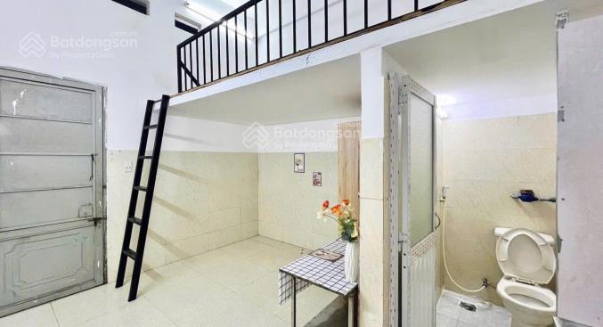Phòng trọ giá rẻ có thang máy đại học công thương