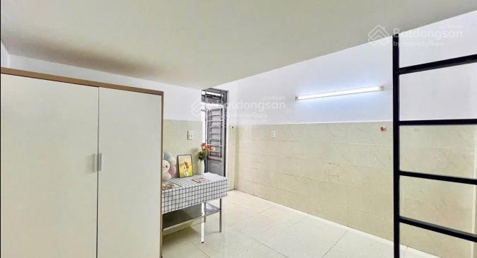 Phòng trọ giá rẻ có thang máy đại học công thương