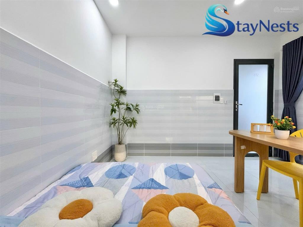 Căn hộ ban công full nt kế bên đầm sen