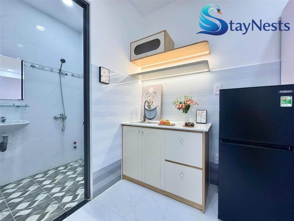 Căn hộ ban công full nt kế bên đầm sen