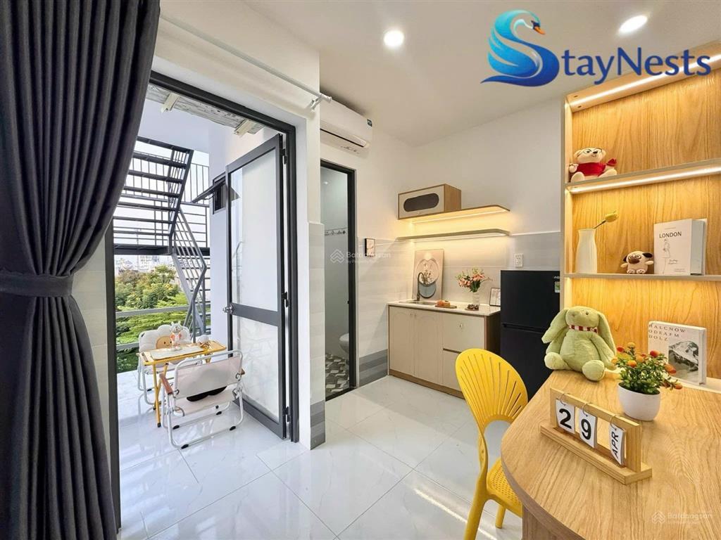 Căn hộ ban công full nt kế bên đầm sen