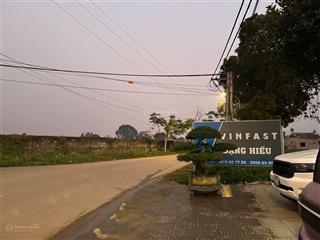 Xã phú cát, quốc oai. sẵn 1000m2. làm showroom, xưởng, kho