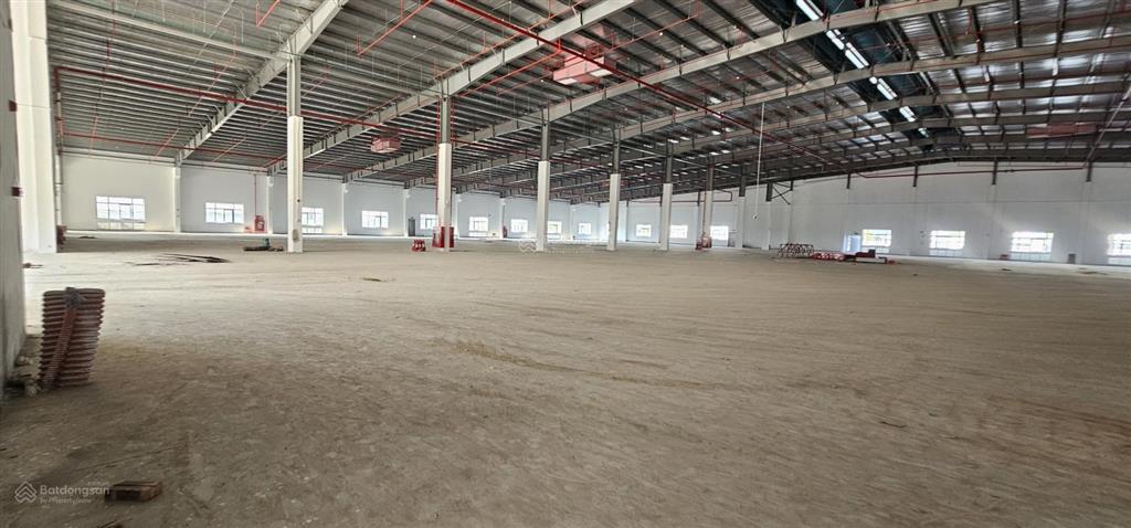 Cho thuê kho vip, tiêu chuẩn fdi, cao 15m tại quất động