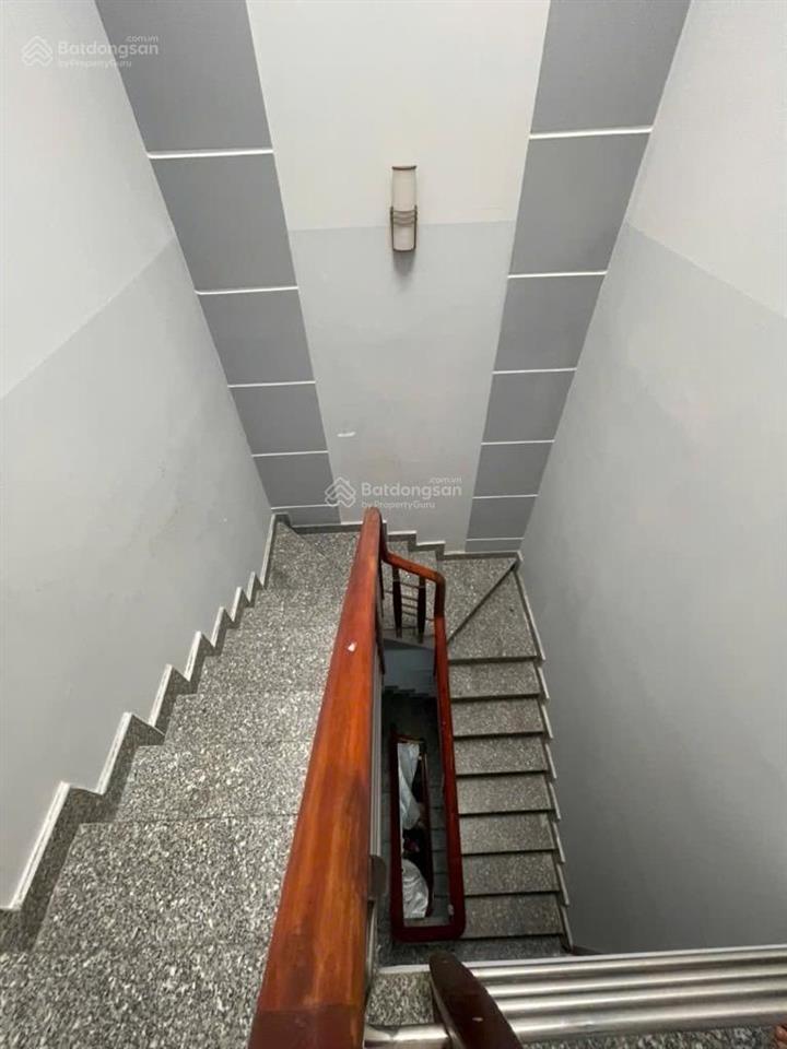 Nhà 3 tầng quang trung, 70m2  hxh 5m  4pn  6tỷ78