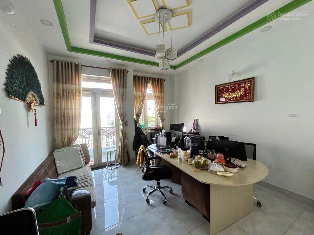 Nhà 5 tầng quang trung  90m2 vuông a4  hxh  5pn  8,88 tỷ còn bớt