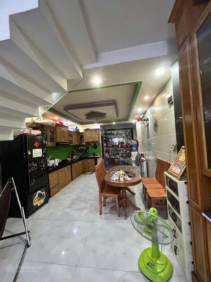 Nhà 5 tầng quang trung  90m2 vuông a4  hxh  5pn  8,88 tỷ còn bớt