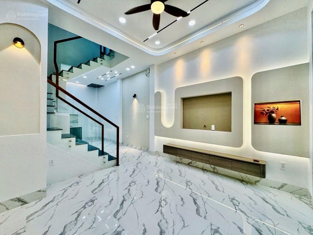 Nhà 3 tầng mới xây  44m²  gần lotte gò vấp  4pn  5.68 tỏi tl