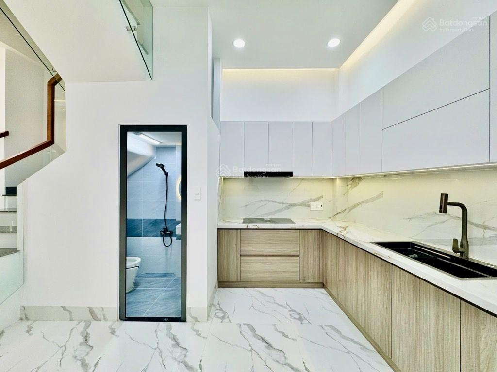 Nhà 3 tầng mới xây  44m²  gần lotte gò vấp  4pn  5.68 tỏi tl