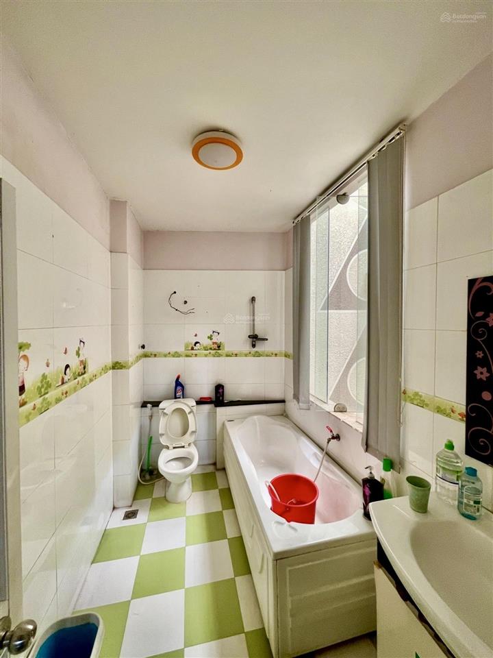 Nhà hxh 8m, gara ôtô, 90m2, 3 tầng, phạm văn chiêu, 8,3 tỏi còn bớt