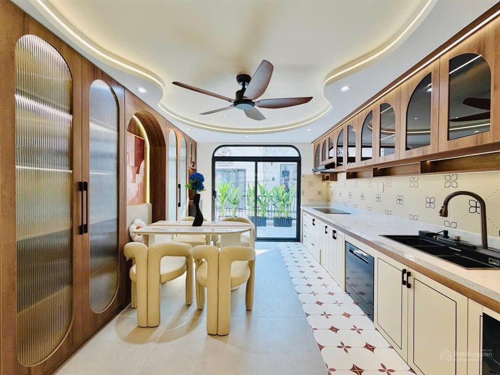 Nhà 5 tầng mới xây  wabi sabi style  50m²  full nội thất  gần emart 2  7.x tỷ tl