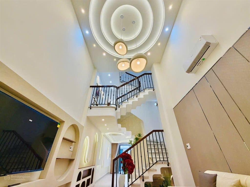 Nhà 5 tầng mới xây  wabi sabi style  50m²  full nội thất  gần emart 2  7.x tỷ tl