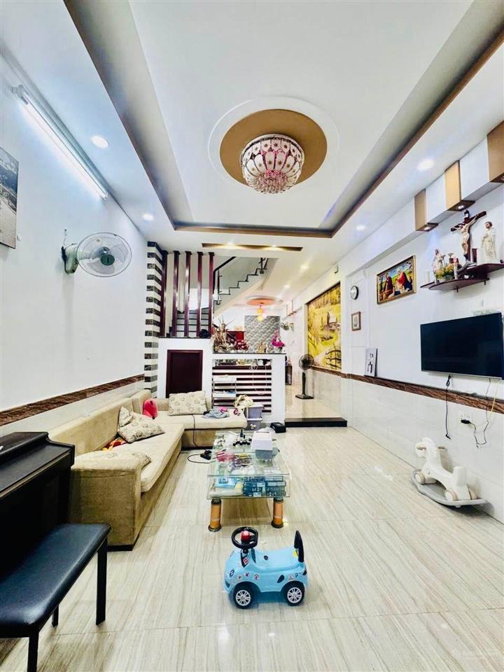 Nhà 3 tầng 82m2  phạm văn chiêu  hxh  sổ vuông  chỉ 8 tỷ hơn tl