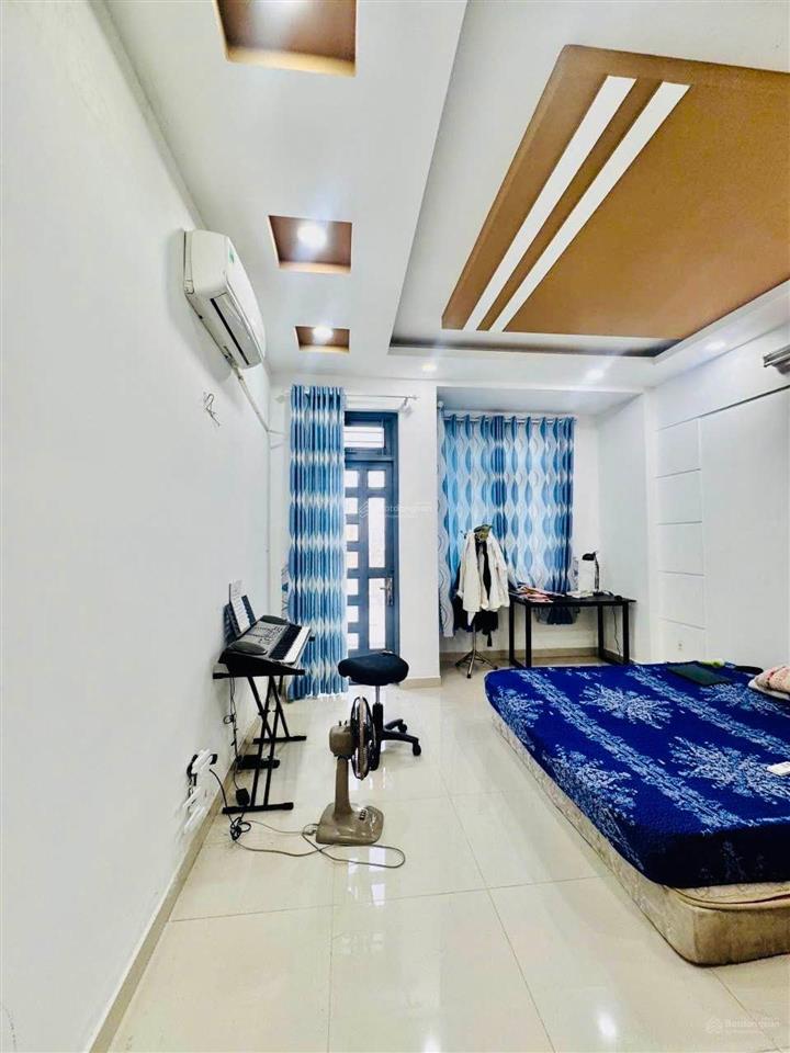 Nhà 3 tầng 82m2  phạm văn chiêu  hxh  sổ vuông  chỉ 8 tỷ hơn tl