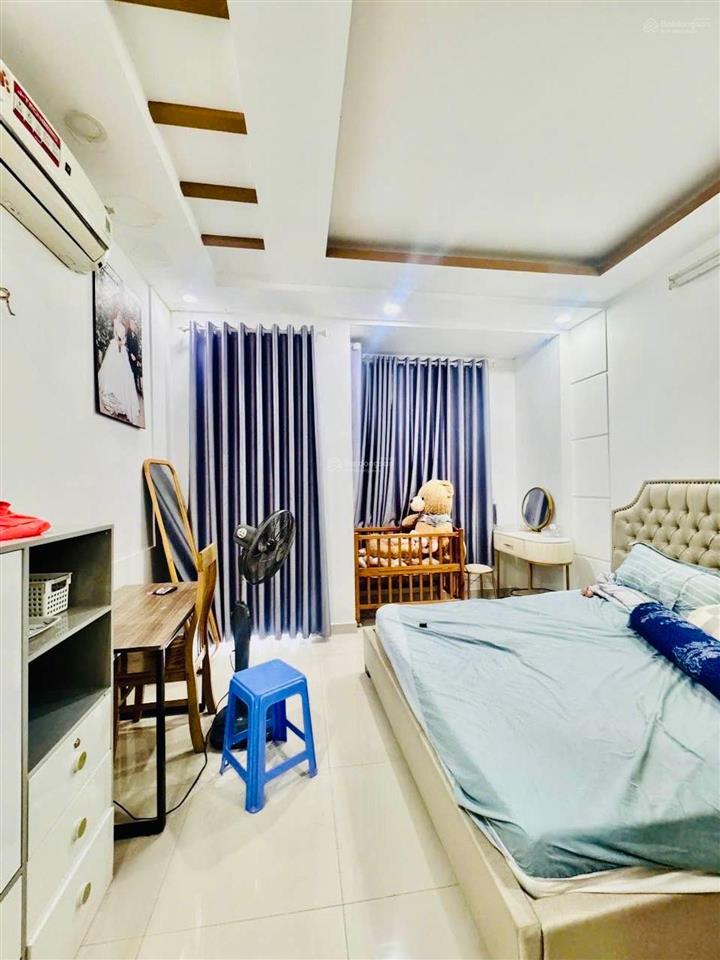 Nhà 3 tầng 82m2  phạm văn chiêu  hxh  sổ vuông  chỉ 8 tỷ hơn tl