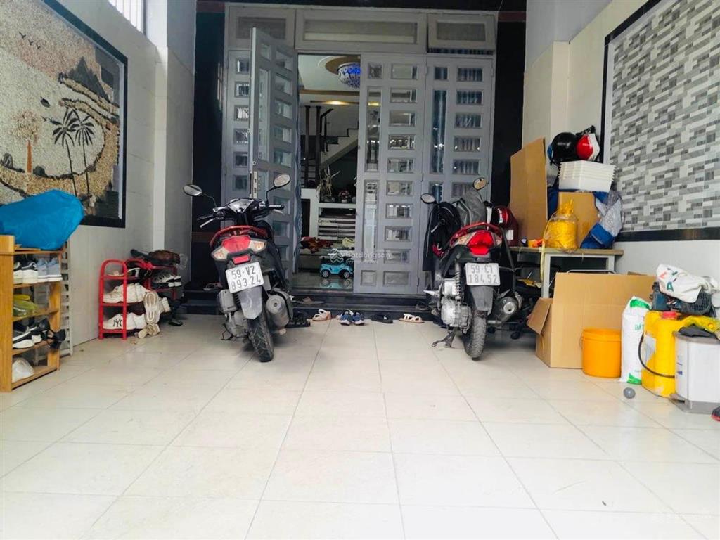 Nhà 3 tầng 82m2  phạm văn chiêu  hxh  sổ vuông  chỉ 8 tỷ hơn tl