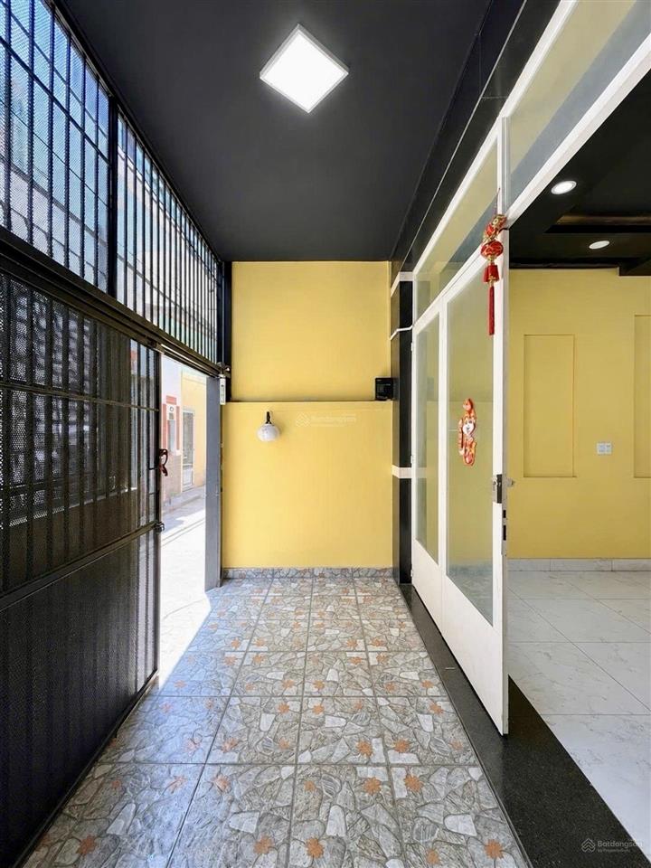 Bình thạnh  20m ra mặt tiền  3 tầng btct  60m²  chỉ 7.3 tỷ tl