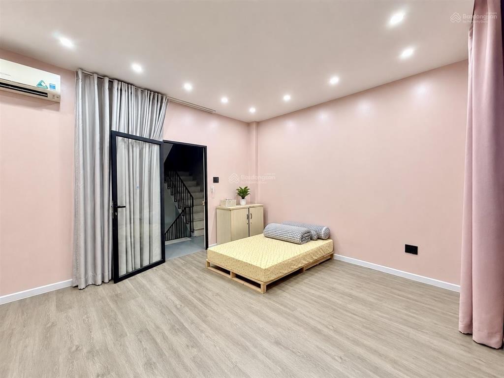 Nhà 4 tầng btct  ngay công viên gia định  100m2  nở hậu  chỉ 8.5 tỷ