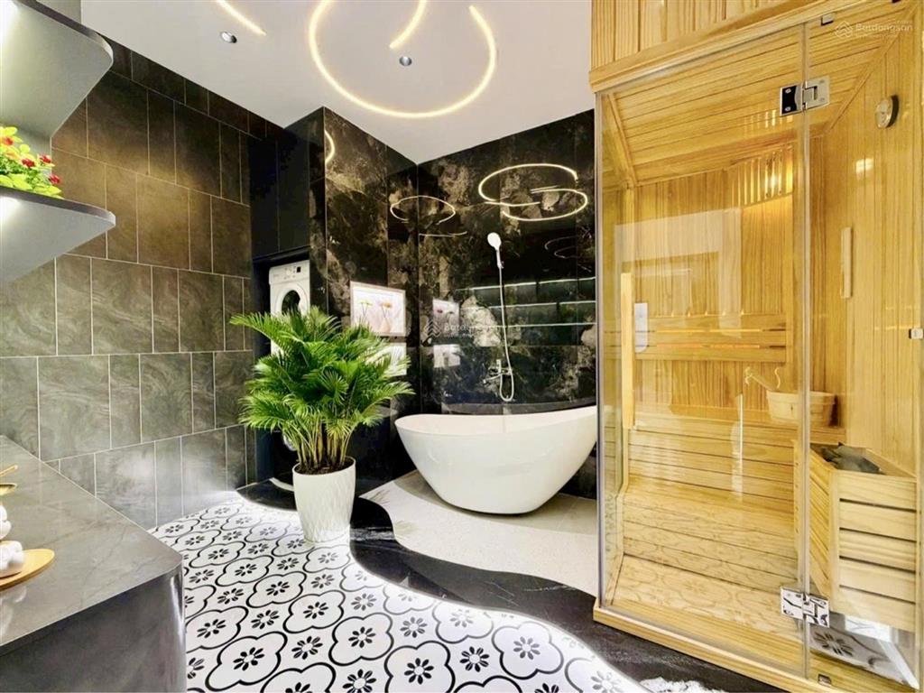 Nhà mới xây thống nhất  hxh  có phòng sauna  chỉ 6.65 tỷ tl