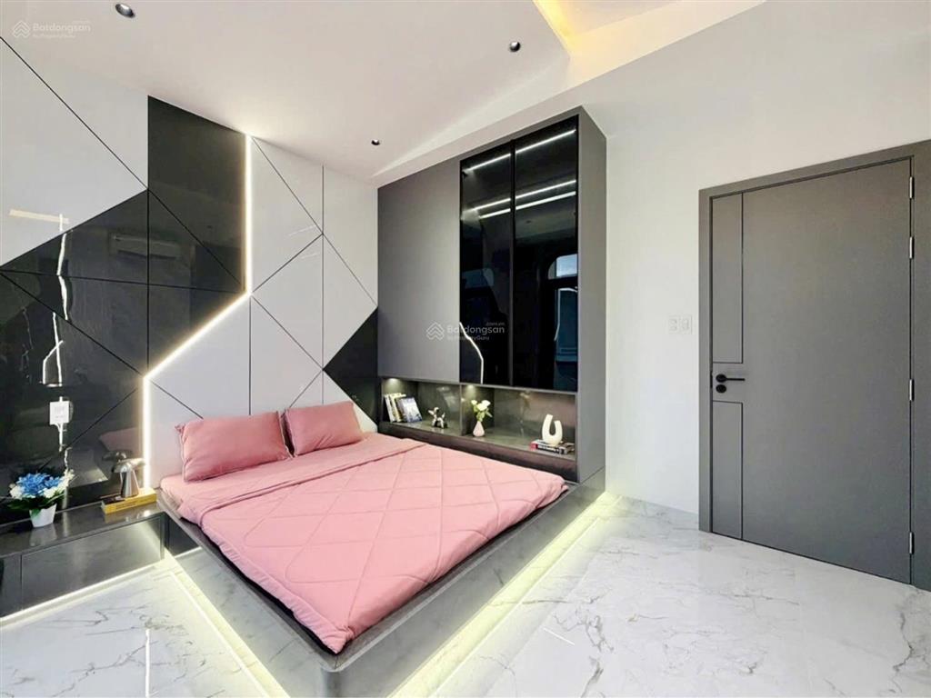 Nhà mới xây thống nhất  hxh  có phòng sauna  chỉ 6.65 tỷ tl