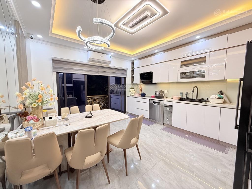 Phân lô cán bộ phố vọng 7 tầng thang máy sổ hoa hậu 45m2 full nội thất