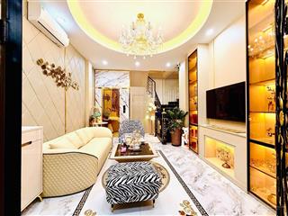 Bán nhà đẹp 5 tầng thang máy ngõ nông trước nhà rộng 4m dưới 10 ty