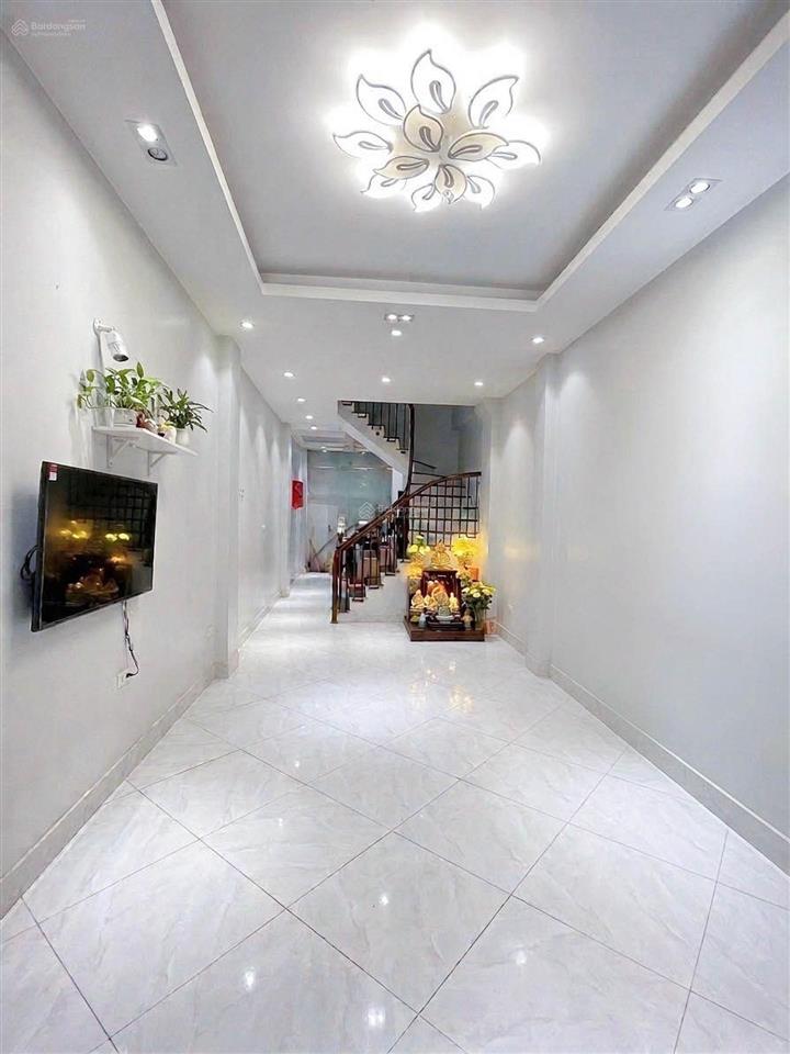 Nhà đẹp hồng mai phố bạch mai 5 tầng full nội thất 6 ngủ ở ngay