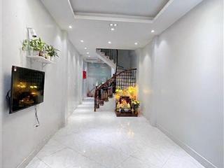 Nhà đẹp hồng mai phố bạch mai 5 tầng full nội thất 6 ngủ ở ngay