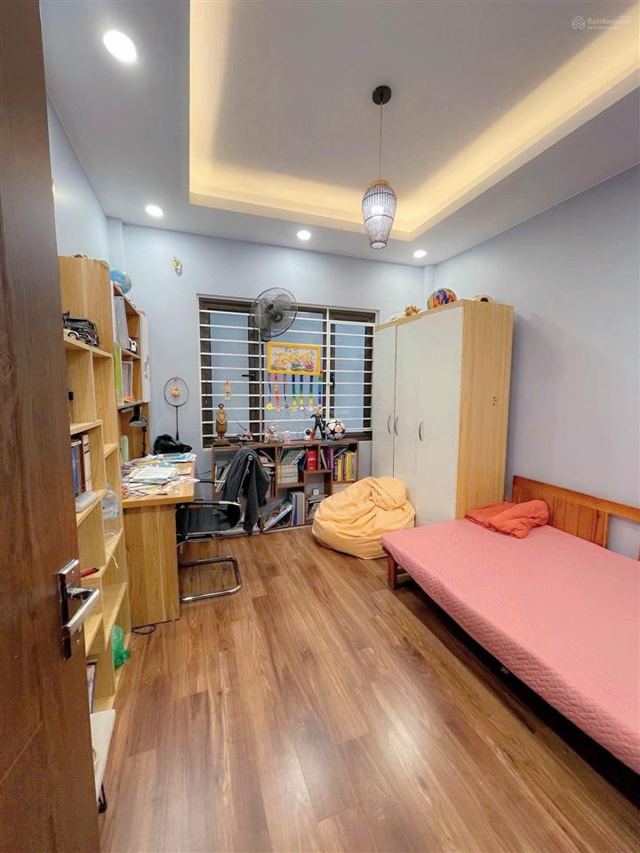 Nhà đẹp hồng mai phố bạch mai 5 tầng full nội thất 6 ngủ ở ngay