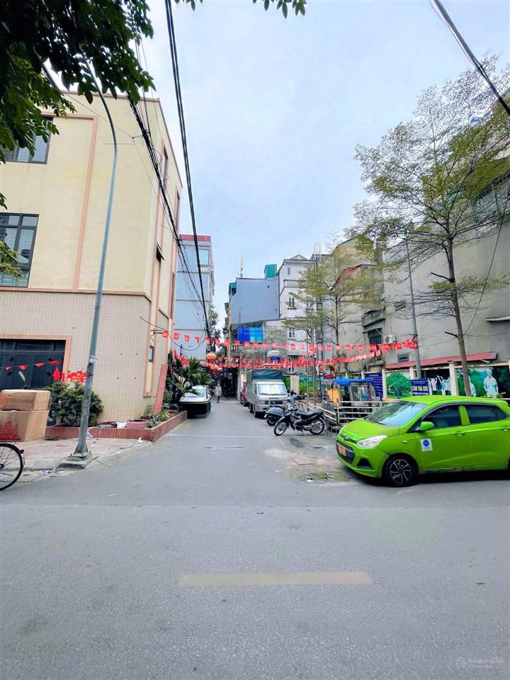 Nhà đẹp hồng mai phố bạch mai 5 tầng full nội thất 6 ngủ ở ngay