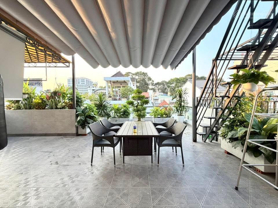 Bán biệt thự quận 5  154m2  4 tầng  thang máy