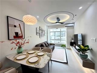 Bán / cho thuê căn hộ sky garden 3 dt 57m2  2pn  1wc  thuê 25tr  bán 5,x tỷ.