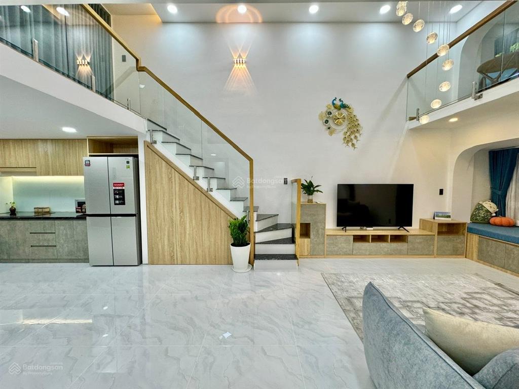 Cho thuê căn hộ duplex 4pn, 3wc, 71m2 (dt sử dụng 130m2) tại sky garden i, 40 triệu vnd