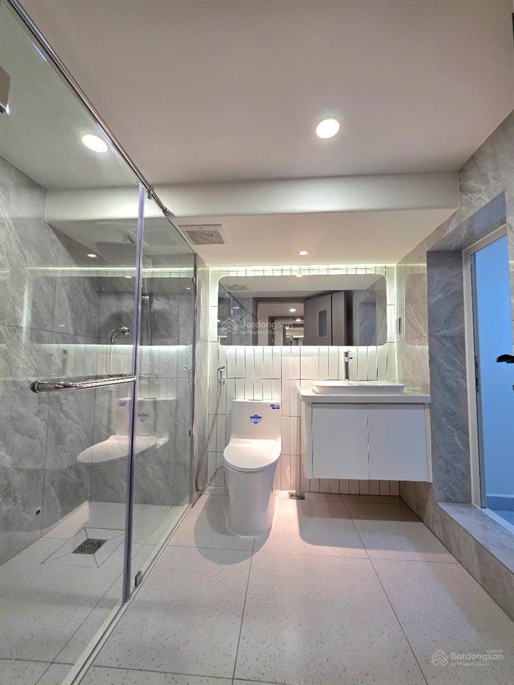 Cc duplex sky garden i,bán 9,9 tỷ cho thuê 65tr, 91m2 căn góc + 77m2 lửng, 4pn, 4wc, giá siêu hời!