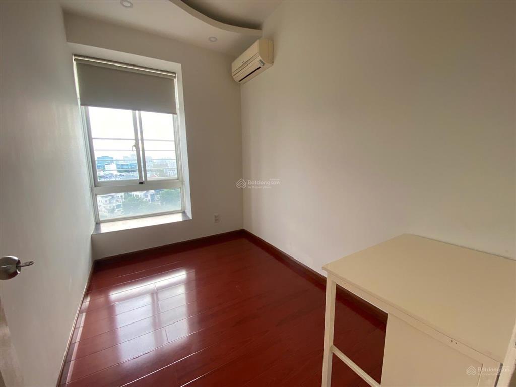 Cho thuê ch 3pn, 2wc, 72m2 giá 20 triệu tại sky garden 3, view đẹp
