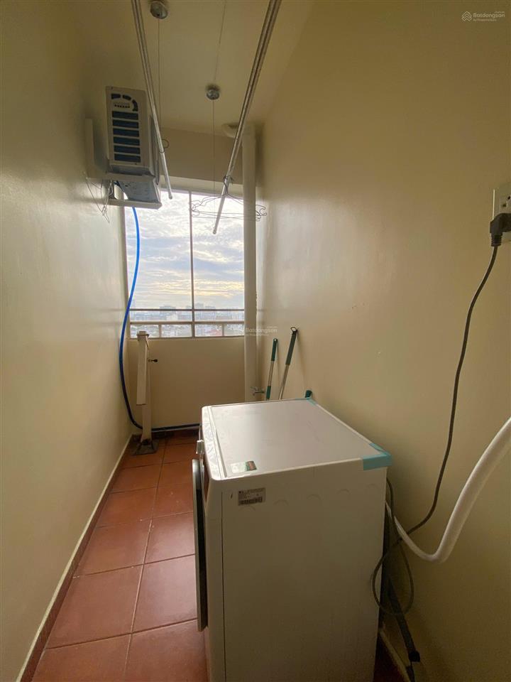 Cho thuê ch 3pn, 2wc, 72m2 giá 20 triệu tại sky garden 3, view đẹp