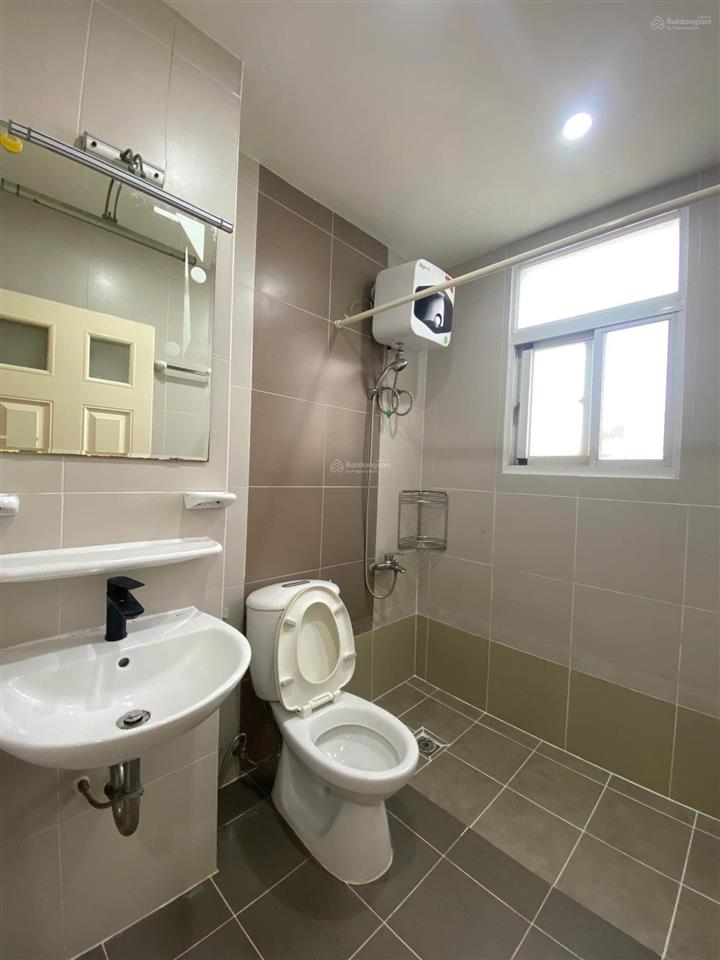 Cho thuê ch 3pn, 2wc, 72m2 giá 20 triệu tại sky garden 3, view đẹp