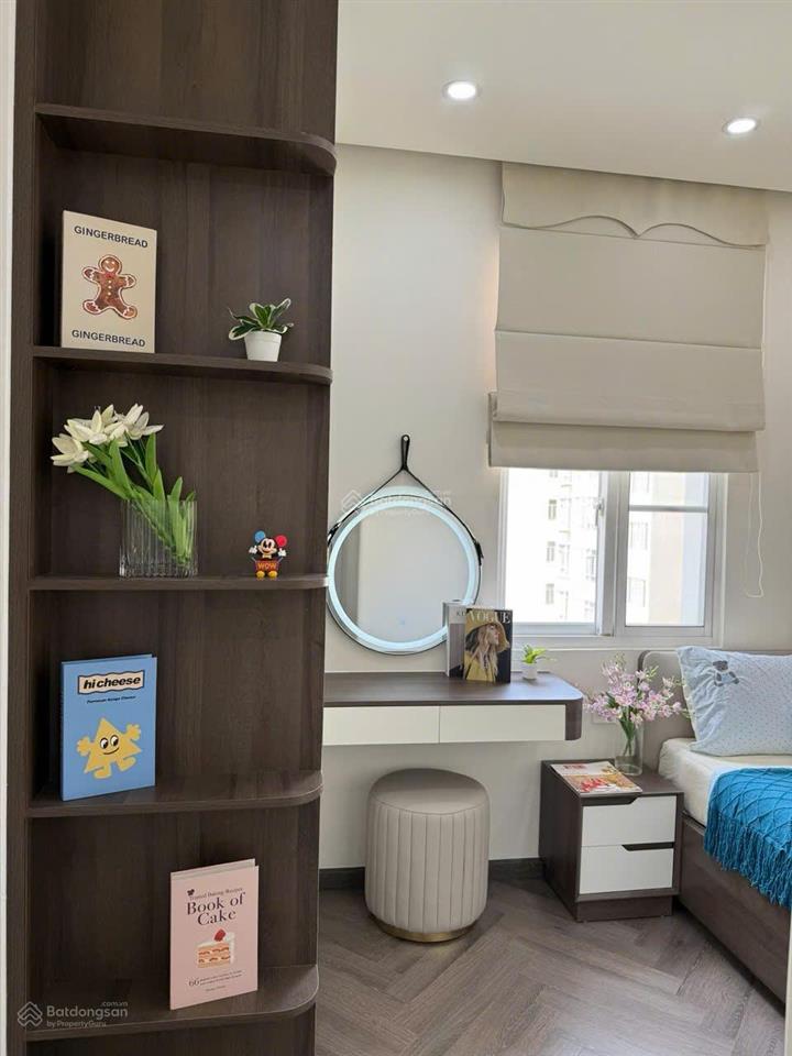 Bán cc sky garden 3, giá tốt 6,6tỷ, 74m2, 3pn, 2wc, cho thuê 40tr, full nội thất tại tân phong, q7