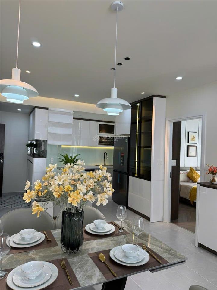 Bán cc sky garden 3, giá tốt 6,6tỷ, 74m2, 3pn, 2wc, cho thuê 40tr, full nội thất tại tân phong, q7