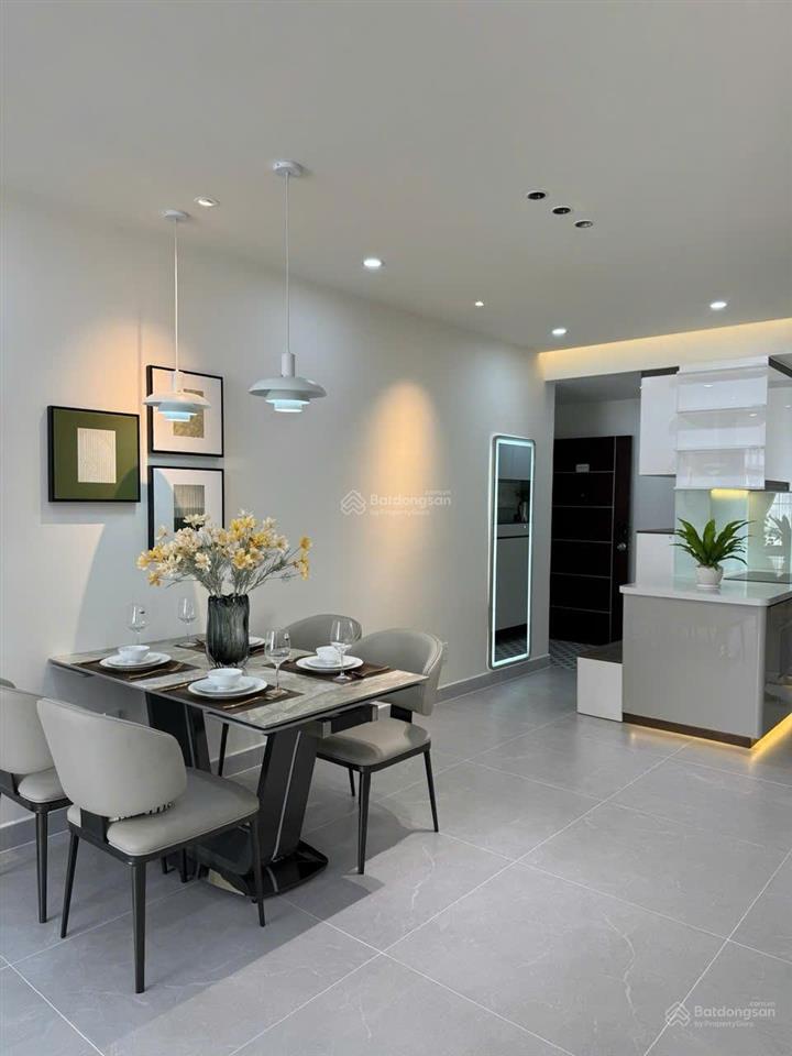 Bán cc sky garden 3, giá tốt 6,6tỷ, 74m2, 3pn, 2wc, cho thuê 40tr, full nội thất tại tân phong, q7