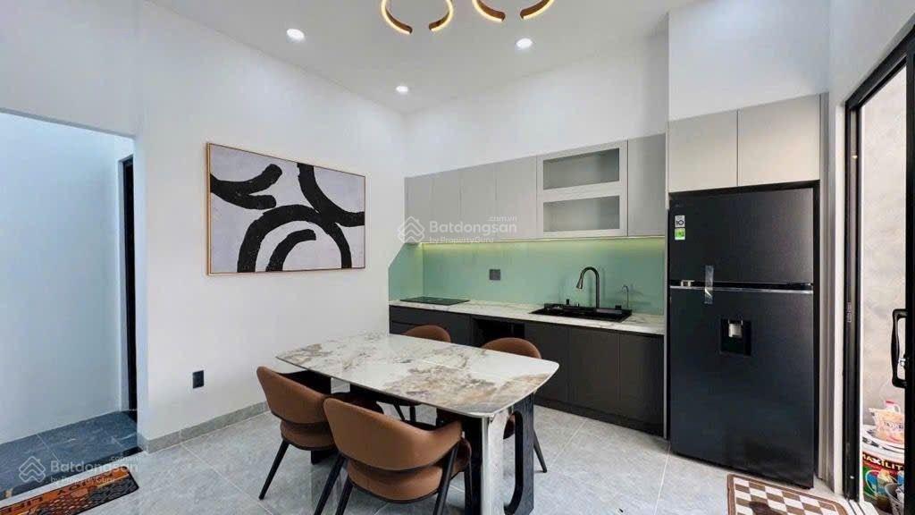 Nhà 2 tầng ngang 11m full nội thất phạm hữu lầu tân mỹ q7