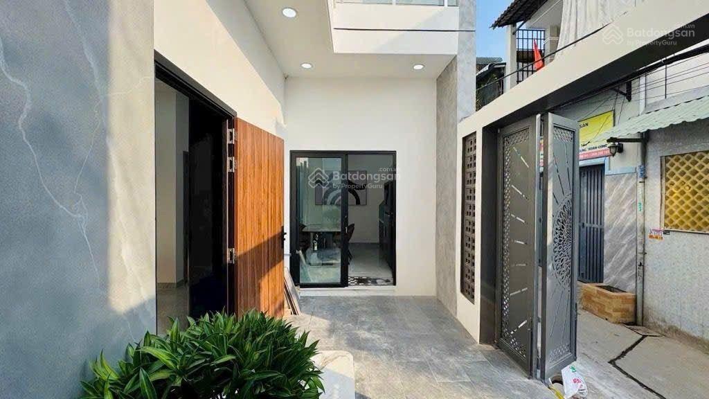 Nhà 2 tầng ngang 11m full nội thất phạm hữu lầu tân mỹ q7