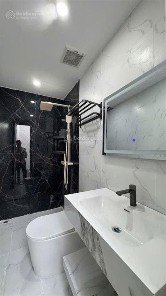 Nhà 2 tầng ngang 11m full nội thất phạm hữu lầu tân mỹ q7