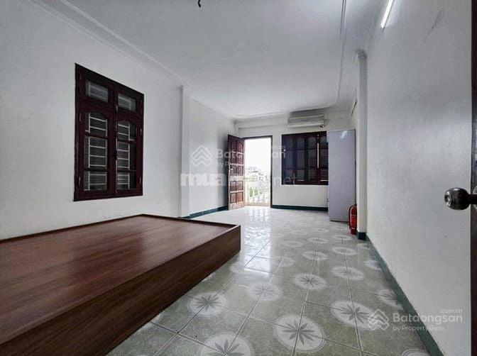 Chính chủ cho thuê nhà riêng tại ngõ 279 đội cấn, 8,5 triệu, 25m2, đẹp, nhiều tiện ích